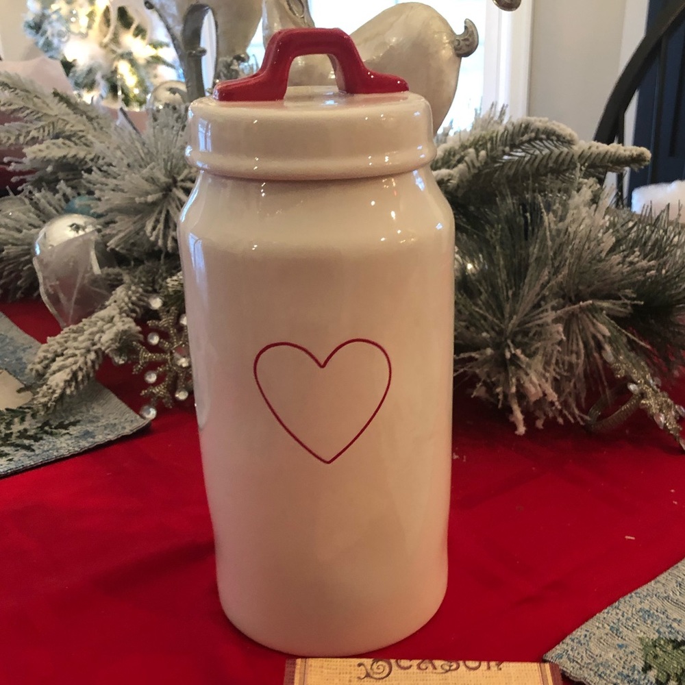 NWT Rae Dunn V-Day Canister